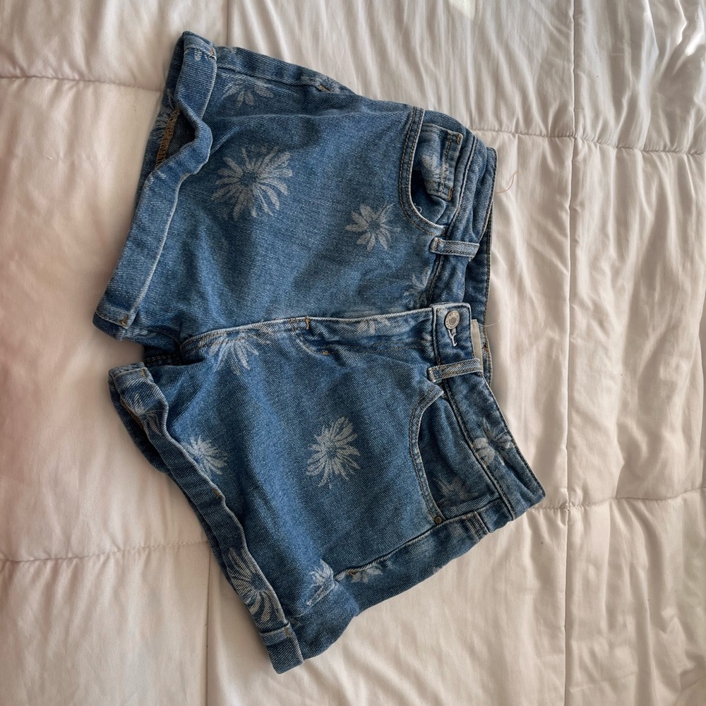 Pacsun mom shorts, size 25